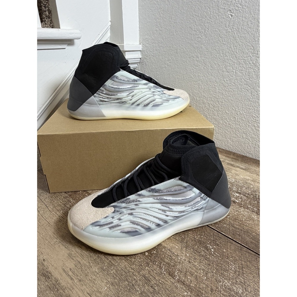 Adidas Yeezy Basketball Quantum Size 10.5 Kanye West Ye With Box - Picture 2 of 9